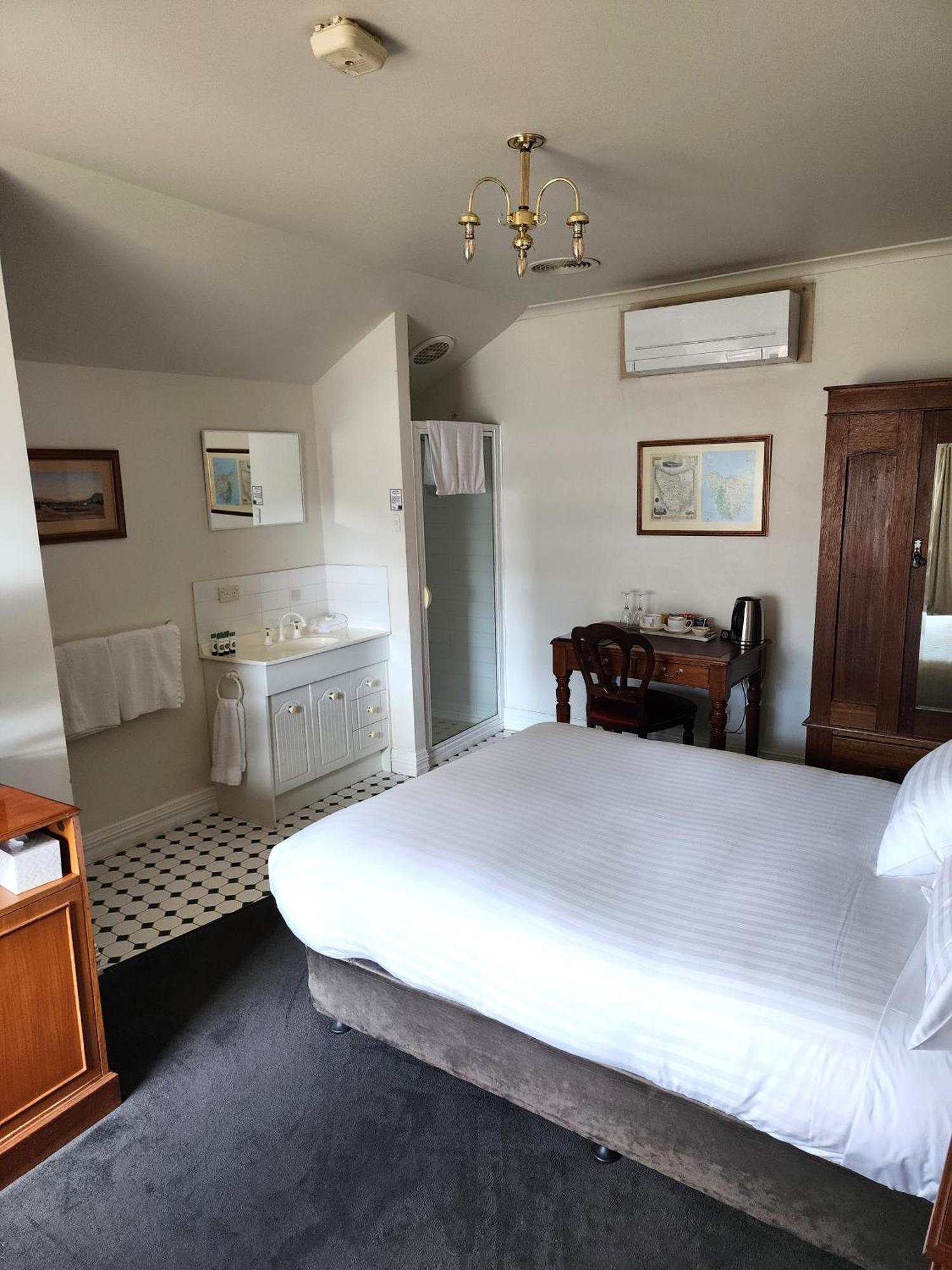 The Macquarie Hotel Hobart